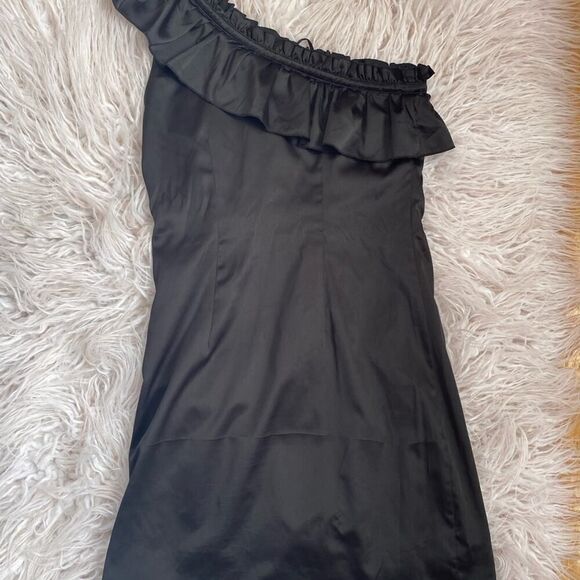 VILA | Black One Shoulder Satin Cocktail Dress | Size: Small - Picture 11 of 11
